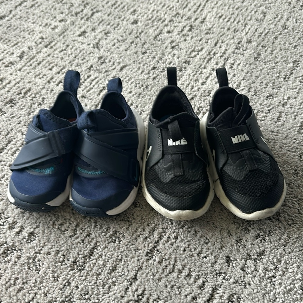 Nike toddler shoes size 5 and 6